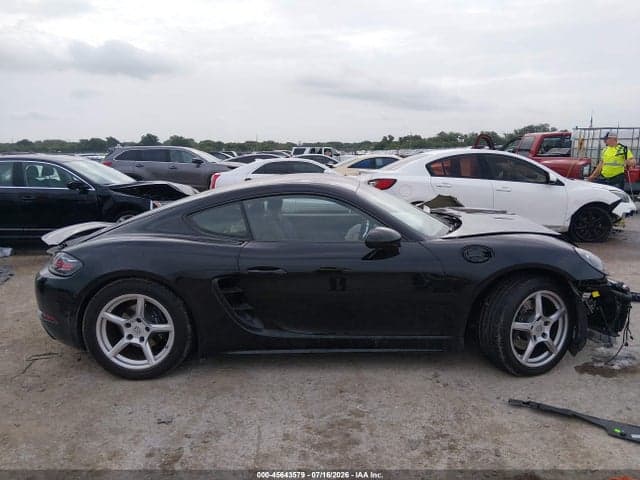 2021 PORSCHE 718 CAYMAN T 13
