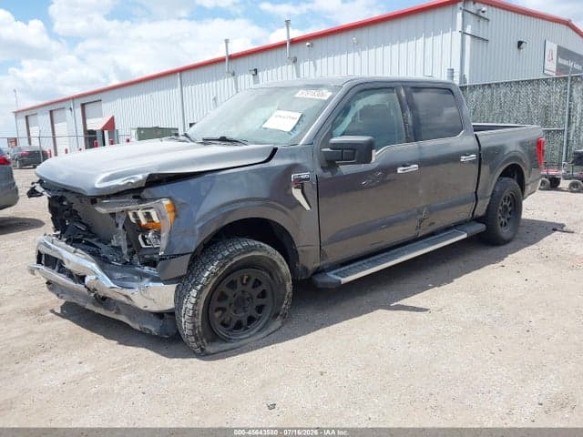 2023 FORD F-150 XLT 2
