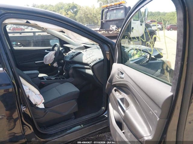 2017 FORD ESCAPE SE 5