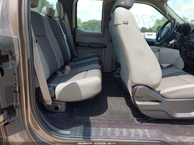 2017 FORD F-150 XL 8