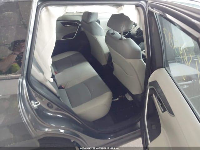 2025 TOYOTA RAV4 XLE PREMIUM 8