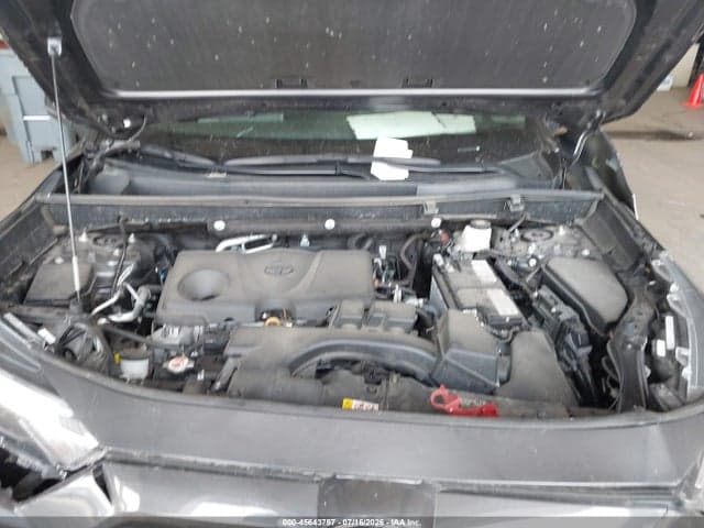 2025 TOYOTA RAV4 XLE PREMIUM 10