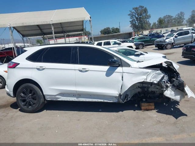 2022 FORD EDGE SE 13