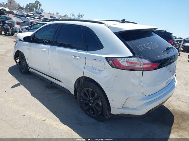 2022 FORD EDGE SE 3