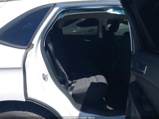2022 FORD EDGE SE 8