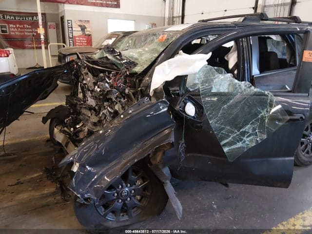 2025 TOYOTA 4RUNNER SR5 6