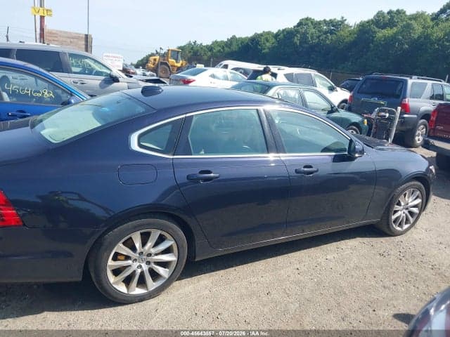 2017 VOLVO S90 T6 MOMENTUM 13