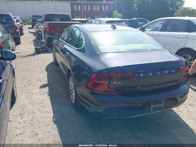 2017 VOLVO S90 T6 MOMENTUM 3