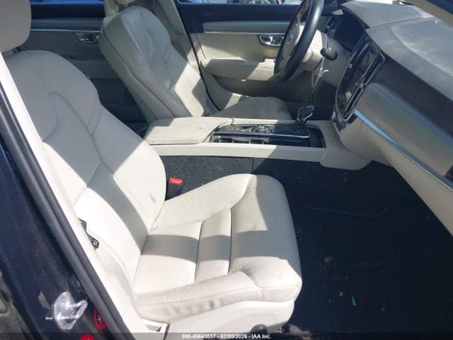 2017 VOLVO S90 T6 MOMENTUM 5