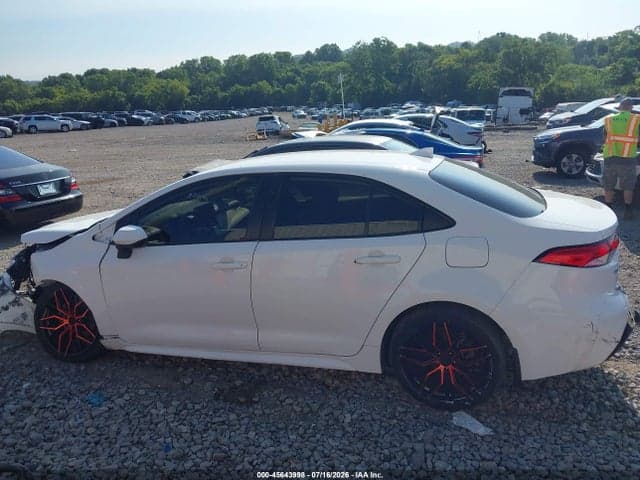 2020 TOYOTA COROLLA LE 15