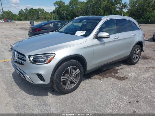 2020 MERCEDES-BENZ GLC 300 2