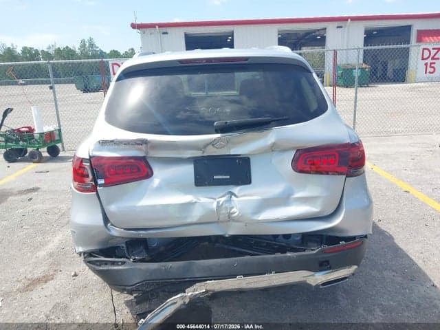 2020 MERCEDES-BENZ GLC 300 17
