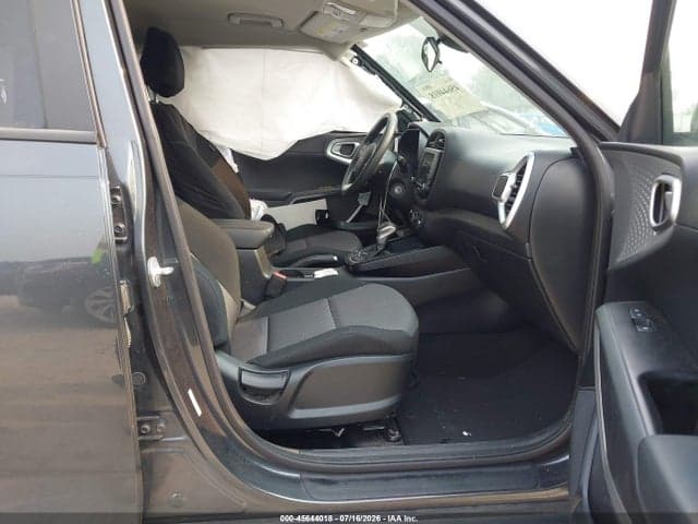 2024 KIA SOUL LX 5