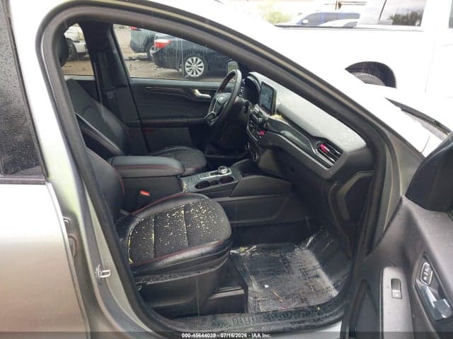 2023 FORD ESCAPE ST-LINE 5