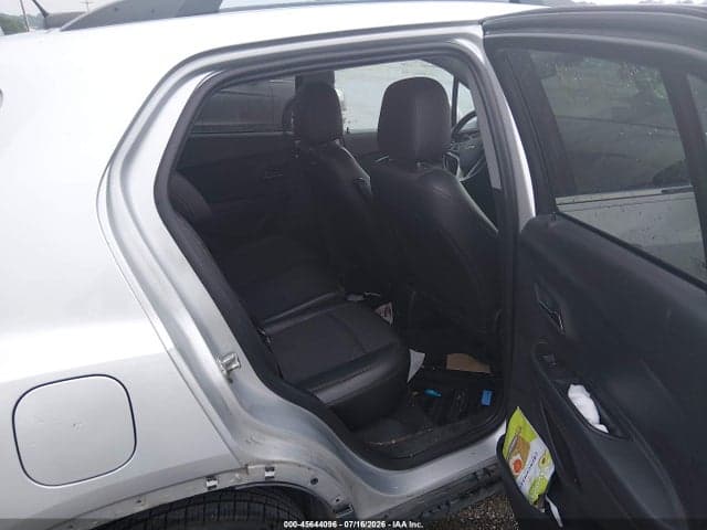 2019 CHEVROLET TRAX LT 8