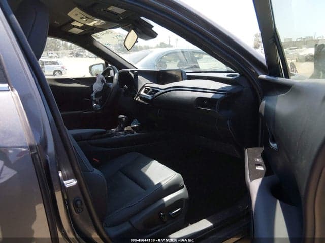 2022 LEXUS UX 200 5