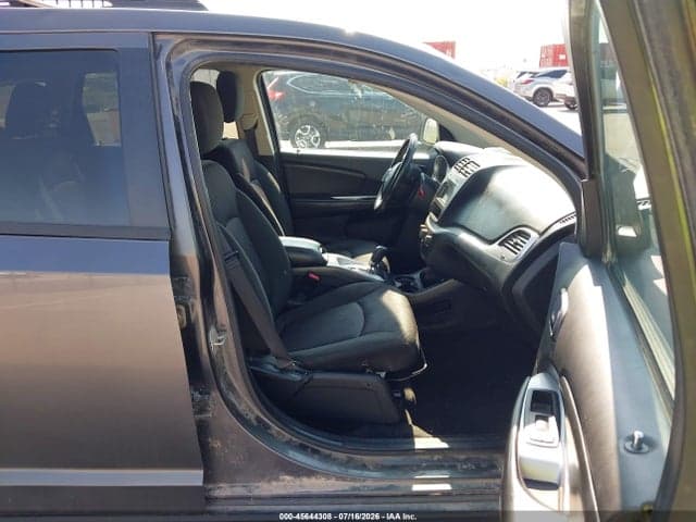 2019 DODGE JOURNEY SE 5