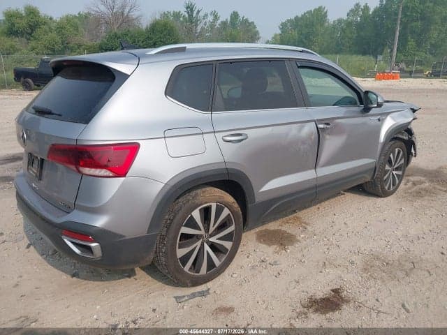 2022 VOLKSWAGEN TAOS 1.5T SE 4