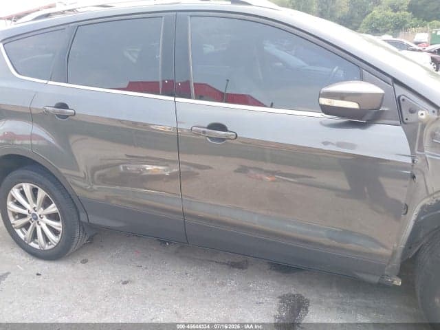 2017 FORD ESCAPE TITANIUM 19