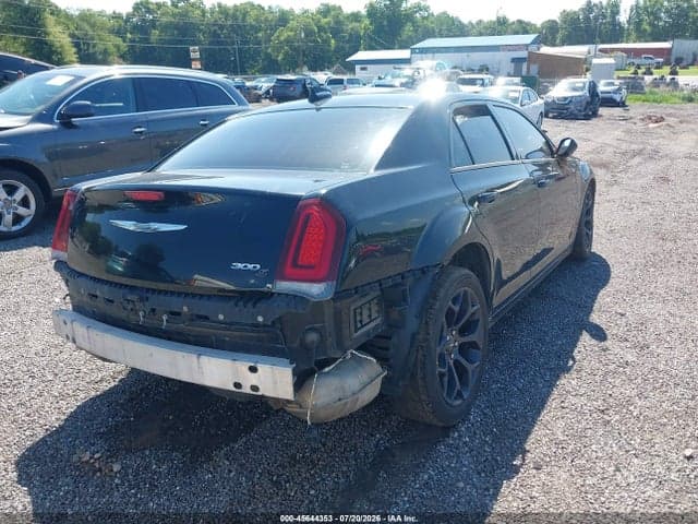 2019 CHRYSLER 300 S 4