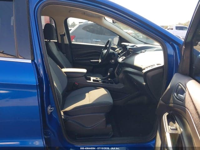 2017 FORD ESCAPE SE 5