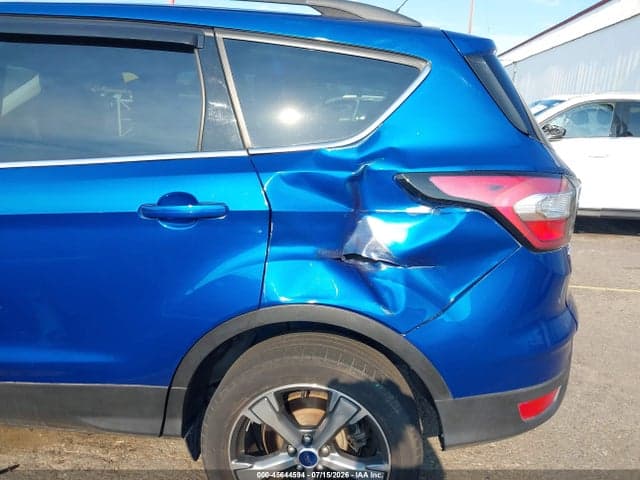 2017 FORD ESCAPE SE 6