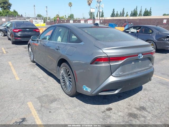 2021 TOYOTA MIRAI LIMITED 3