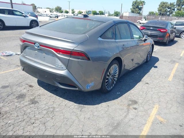 2021 TOYOTA MIRAI LIMITED 4