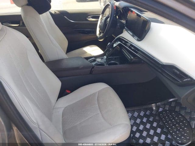2021 TOYOTA MIRAI LIMITED 5