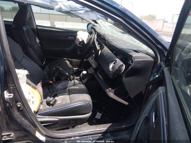 2019 TOYOTA COROLLA SE 1