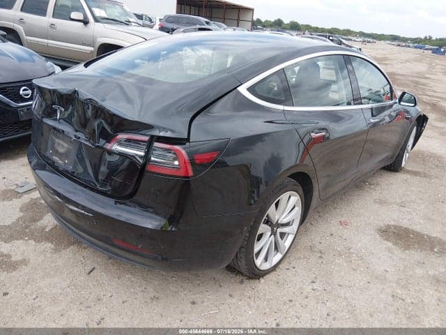 2018 TESLA MODEL 3 4