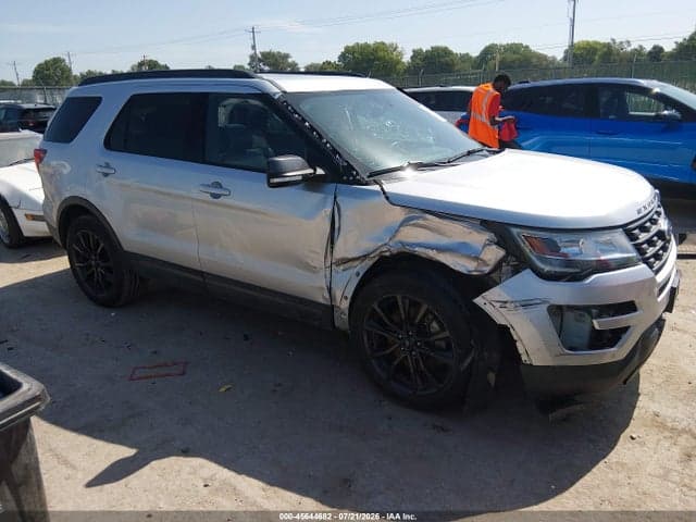 2017 FORD EXPLORER XLT 1