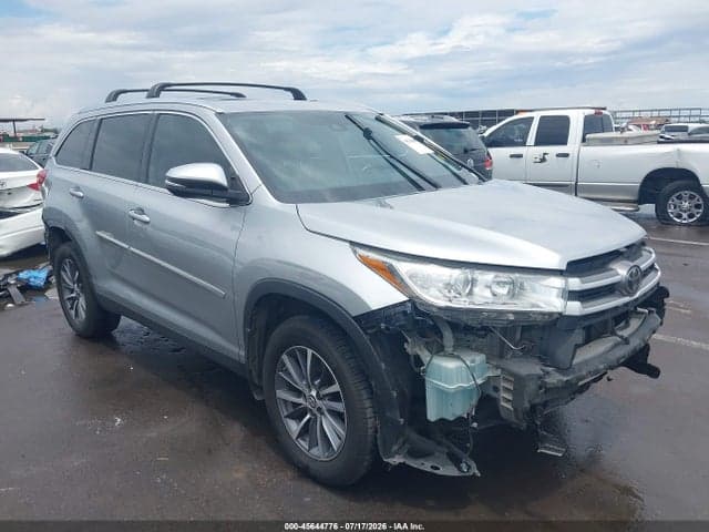 2019 TOYOTA HIGHLANDER XLE