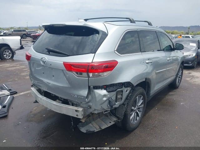 2019 TOYOTA HIGHLANDER XLE 4