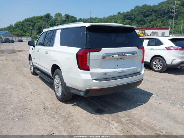 2024 GMC YUKON XL 4WD SLT 3