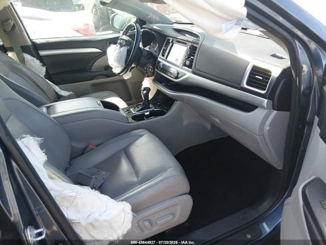 2017 TOYOTA HIGHLANDER XLE 5