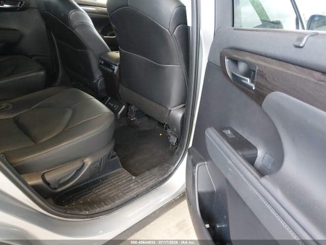 2023 TOYOTA HIGHLANDER PLATINUM 8