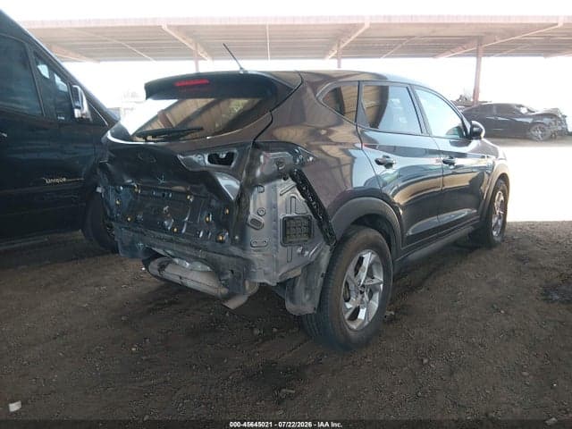 2018 HYUNDAI TUCSON SE 4