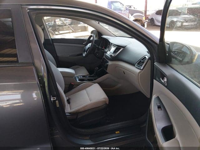 2018 HYUNDAI TUCSON SE 5