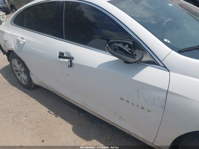 2017 CHEVROLET MALIBU 1LT 18