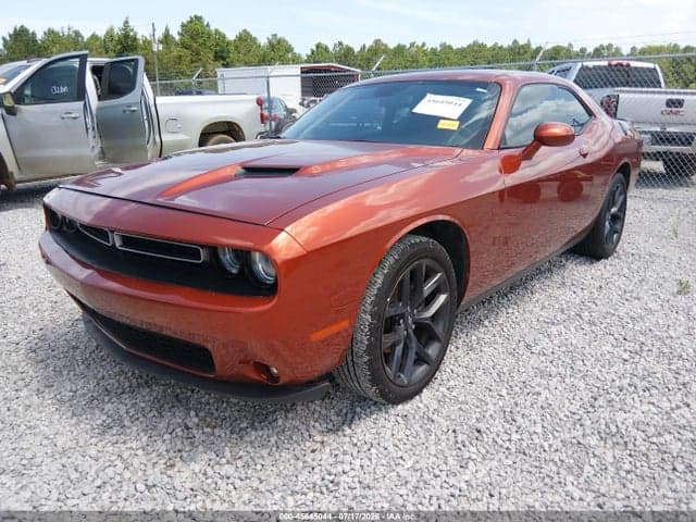 2022 DODGE CHALLENGER SXT 2