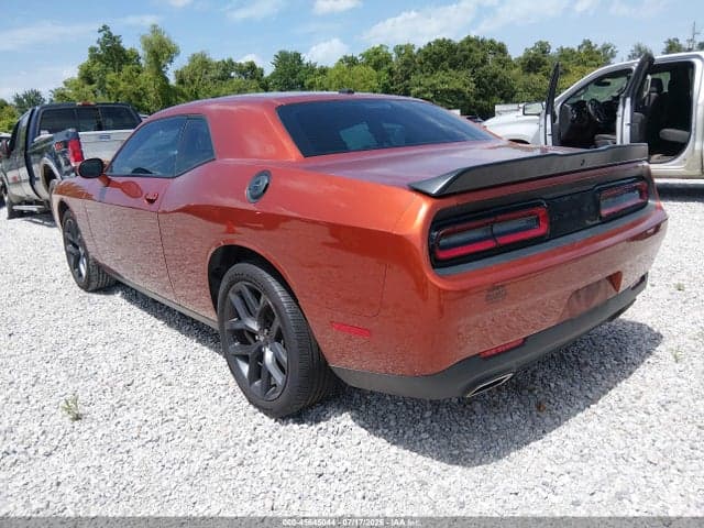 2022 DODGE CHALLENGER SXT 3