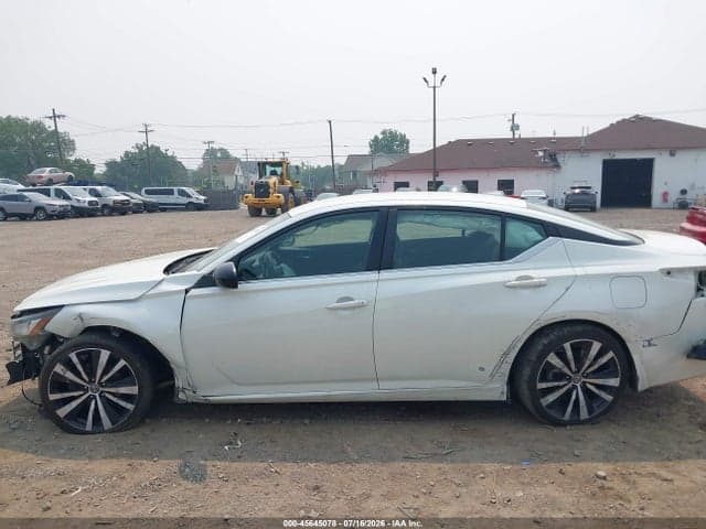 2022 NISSAN ALTIMA SR INTELLIGENT AWD 15