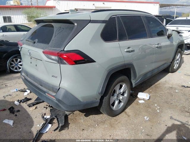 2019 TOYOTA RAV4 XLE 4
