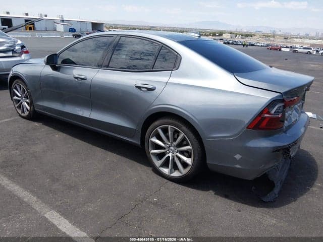 2021 VOLVO S60 T5 MOMENTUM 3