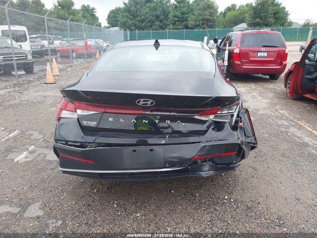 2024 HYUNDAI ELANTRA SEL 16