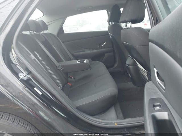 2024 HYUNDAI ELANTRA SEL 8