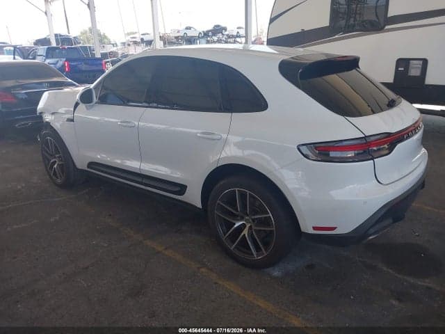 2023 PORSCHE MACAN T 3