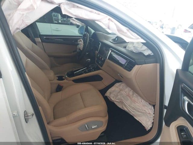 2023 PORSCHE MACAN T 5