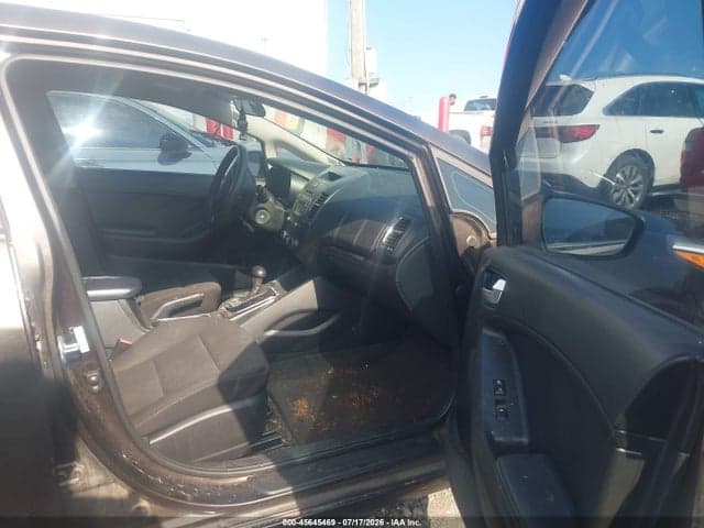 2017 KIA FORTE LX 5